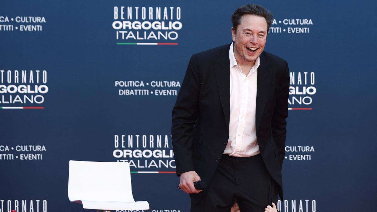 Las empresas de Elon Musk dejan de registrar sus cuentas en España