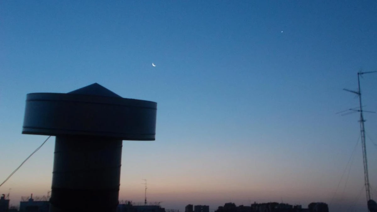 Chimenea, Luna y Venus en conjunción