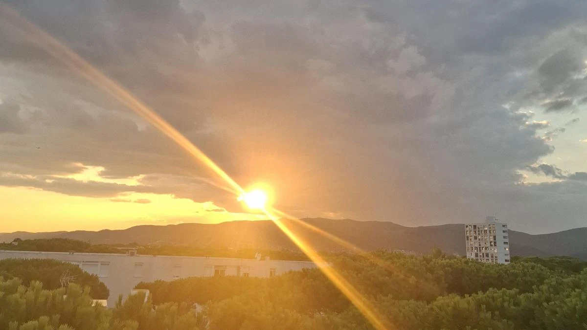 Espectáculo de nubes abundantes