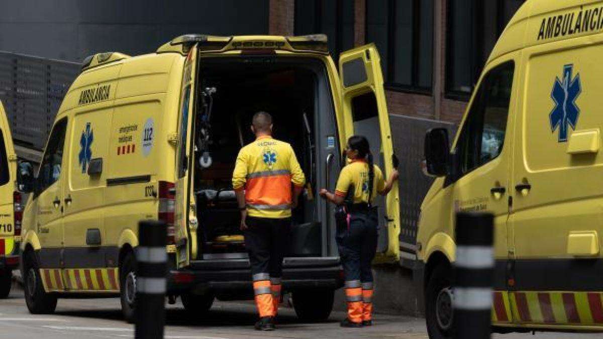 Despiden a un hombre por bajarse el pantalón e insinuarse a una compañera de trabajo: “Hubiese venido antes para dormir contigo”