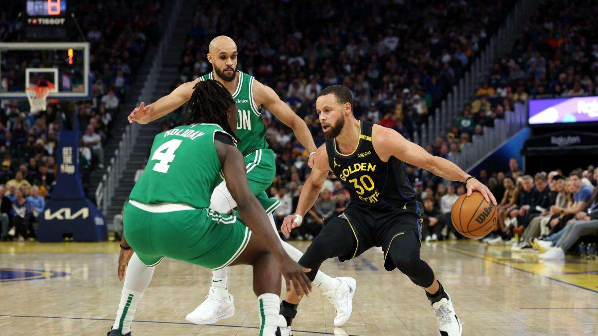 Los Warriors sufren su peor derrota como local en 40 años ante unos letales Celtics