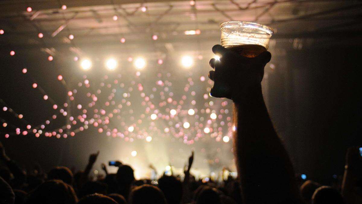 Un barcelonés compra con recetas falsas un jarabe para hacer 'purple drank' y acaba detenido en Huesca