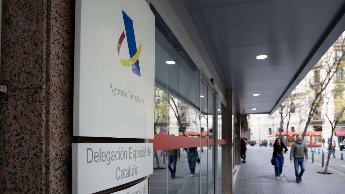 La Agencia Tributaria refuerza la inspección sobre contribuyentes que presuman de viviendas y vehículos y no lo declaren