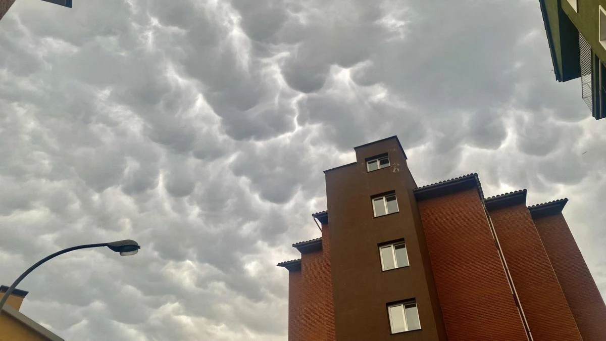Azoteas de nubes mastodónticas