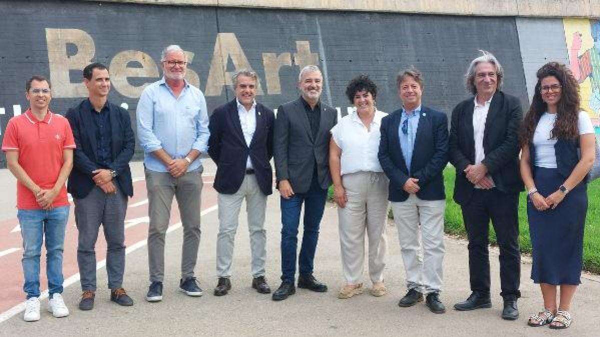 La alcaldesa de Santa Coloma implica al alcalde de Barcelona en el proyecto Besart