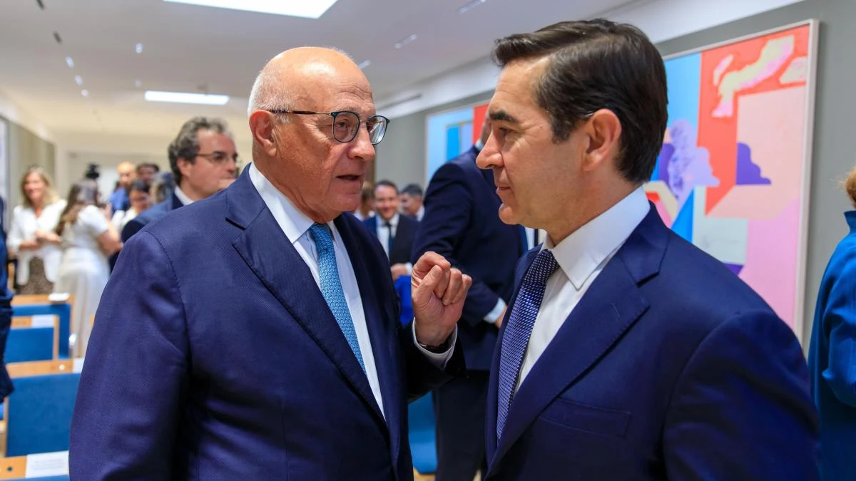 Carlos Torres abre la puerta a la vía judicial si el Gobierno endurece la opa al Sabadell