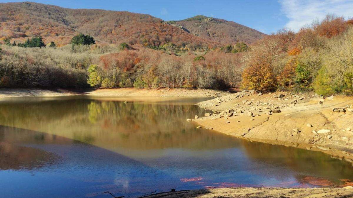 ¿Por qué no gana caudal el pantano de Santa Fe?