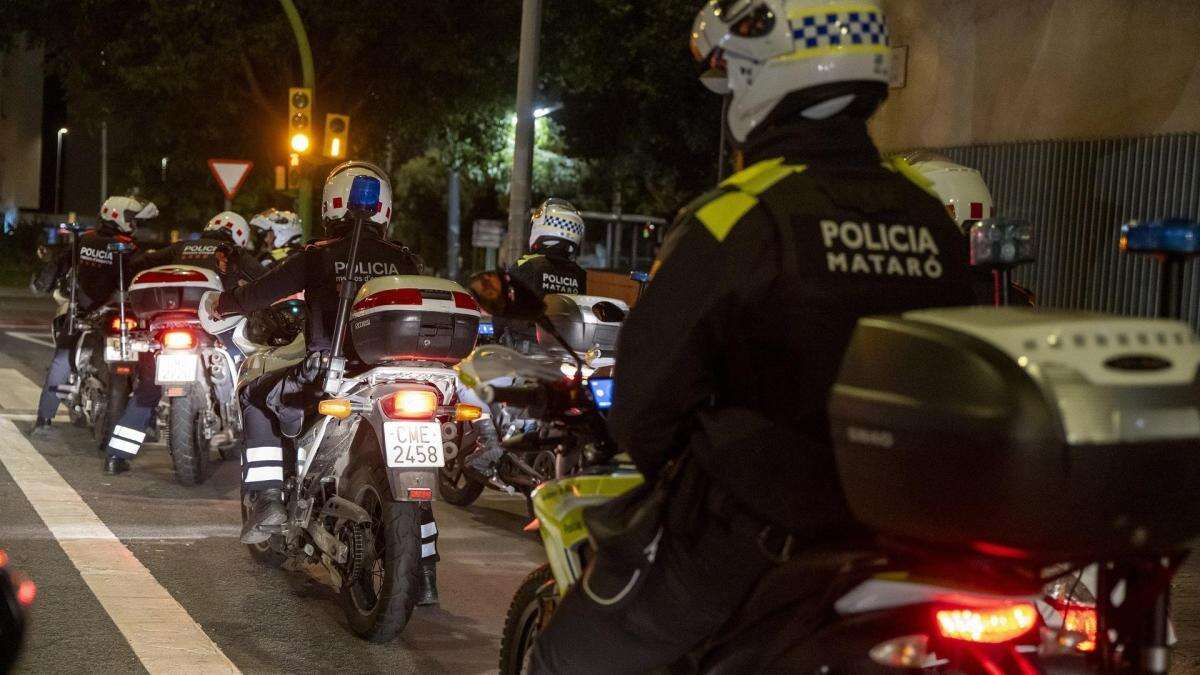 La Policía Local de Mataró impone más de 200 sanciones por botellón en el Pla d'en Boet