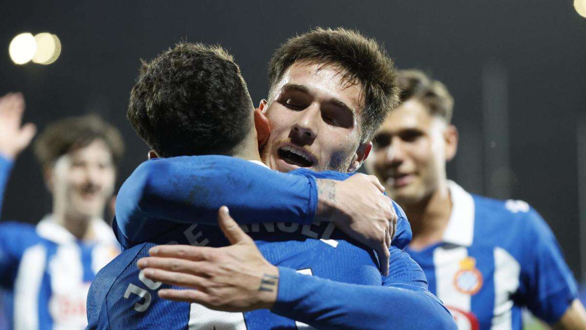 El Espanyol golea al Barça y ya está en la final de la Copa Catalunya