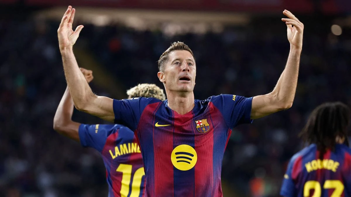 Flick junta a Lewandowski y Ferran Torres en la delantera para mitigar la baja de Lamine Yamal