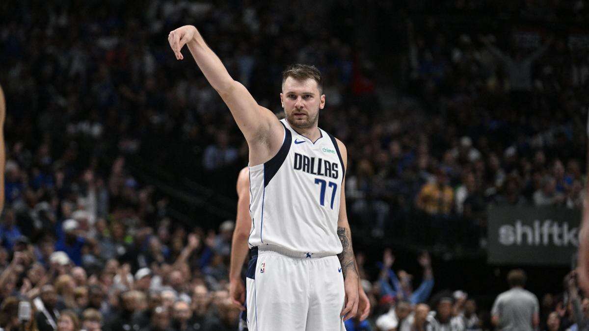 Un intratable Doncic guía a los Mavericks hacia la victoria contra los Magic