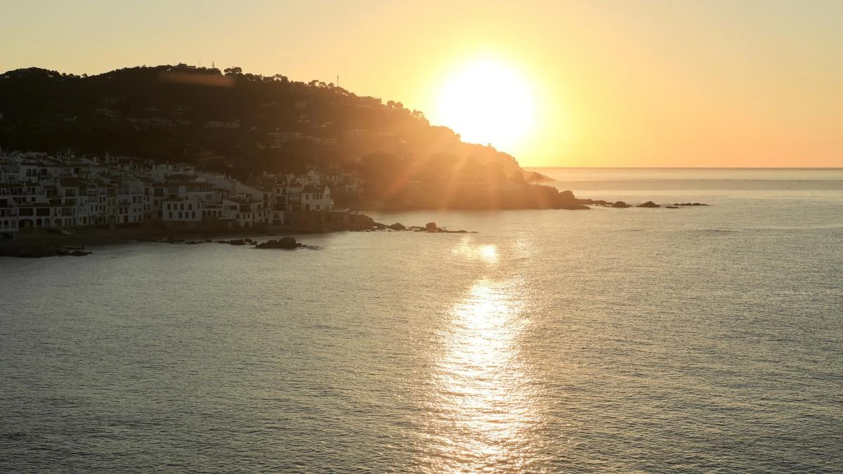 El asombro del sol en Calella de Palafrugell