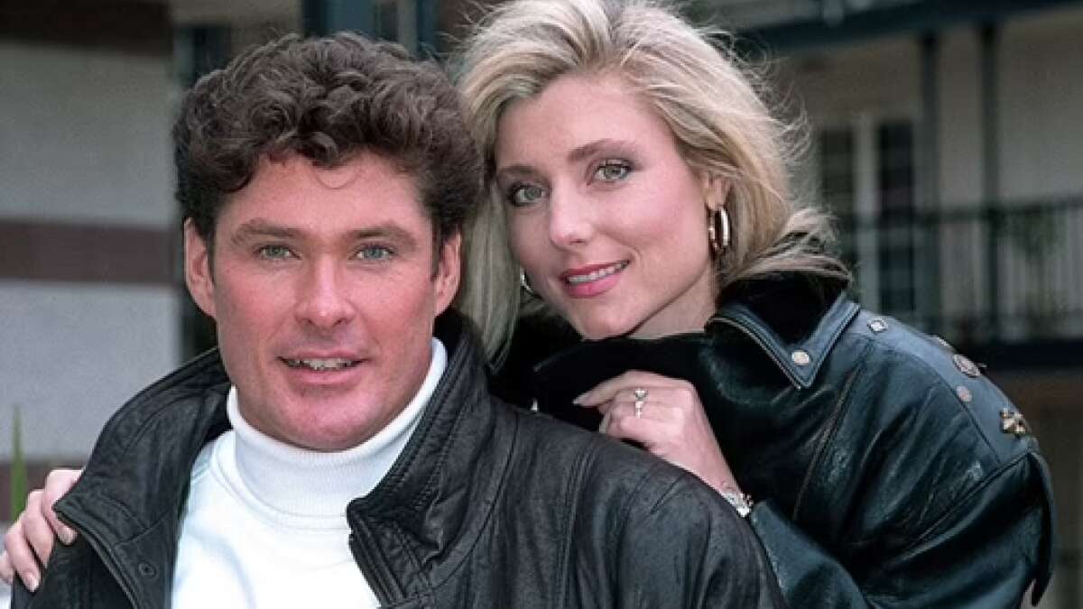 Hallan sin vida a Pamela Bach-Hasselhoff, exesposa de David Hasselhoff, en su casa de Hollywood Hills a los 62 años