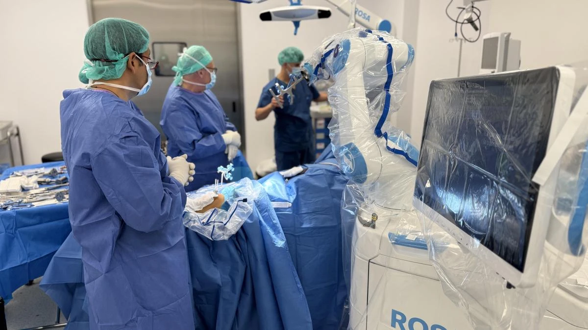 Del tratamiento conservador del menisco a la prótesis: el abordaje integral del Dr. Óscar Ares