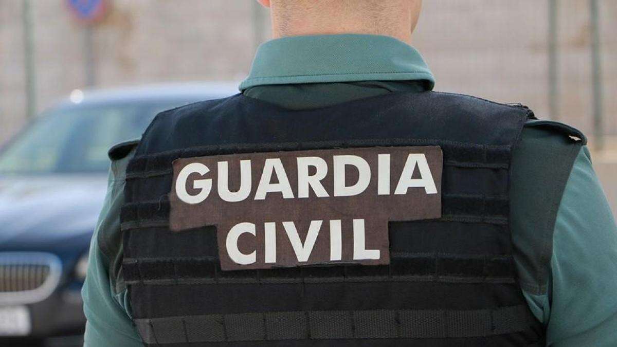 Un guardia civil abofetea a una detenida en Mallorca y ahora debe pagar casi 400 euros por ello