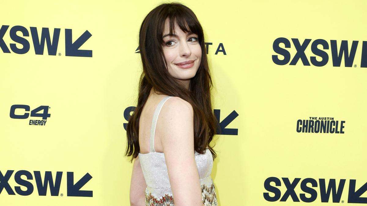 Anne Hathaway se sincera sobre su juventud y el momento en el que se sintió 