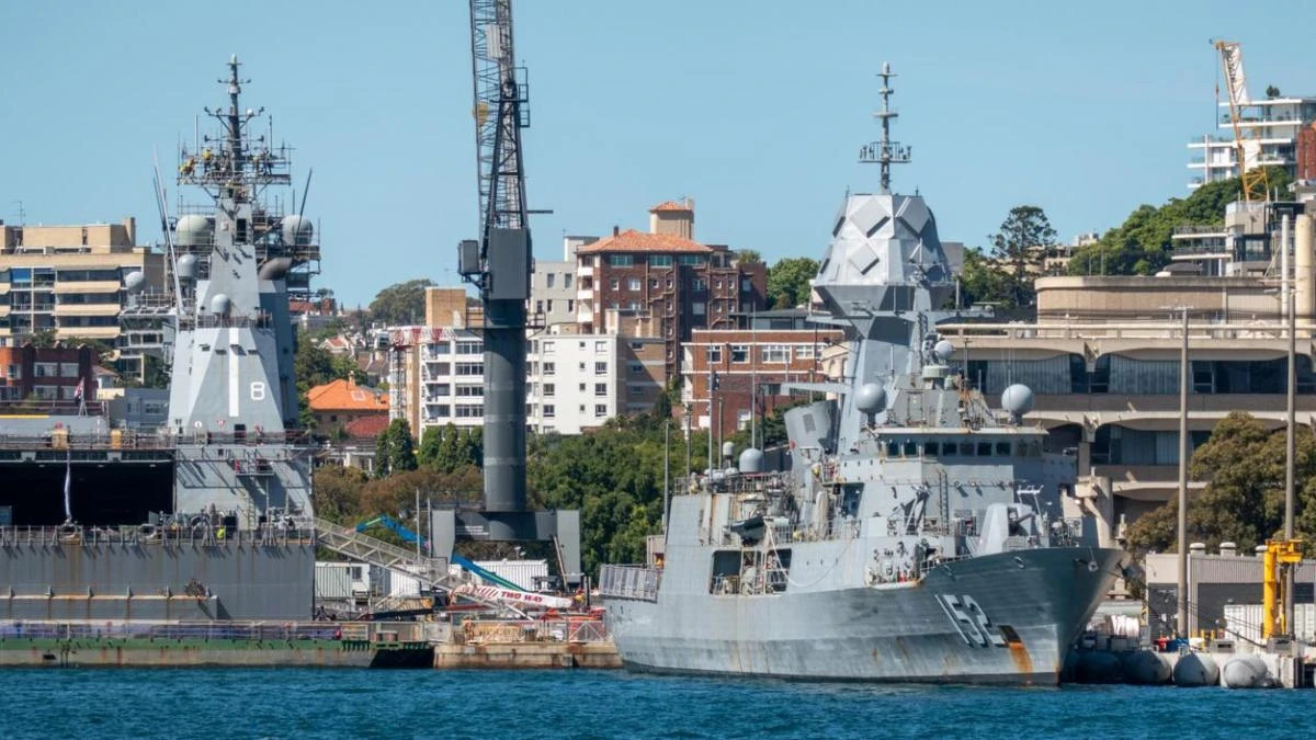 Corte de Internet y radio en Nueva Zelanda a causa del buque insignia de la armada australiana