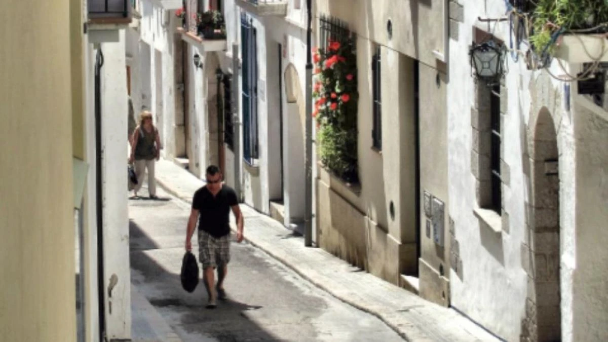 El discreto encanto de las calles de Sitges