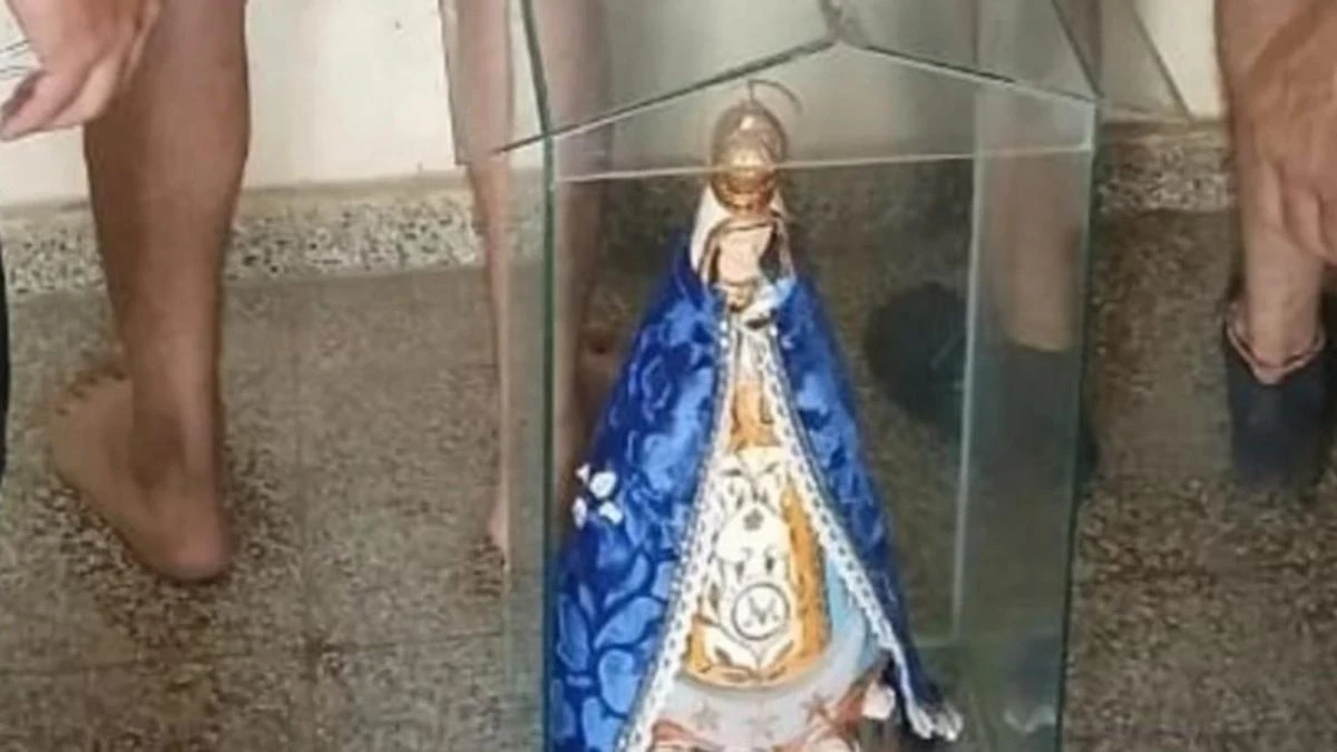 Roban una imagen de la Virgen de Itatí, piden rescate y les acaban pillando por un insólito descuido