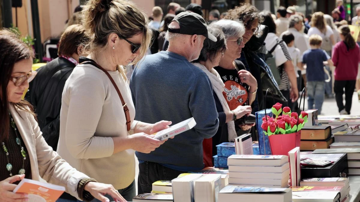 Sant Jordi, una diada llamada Felicidad
