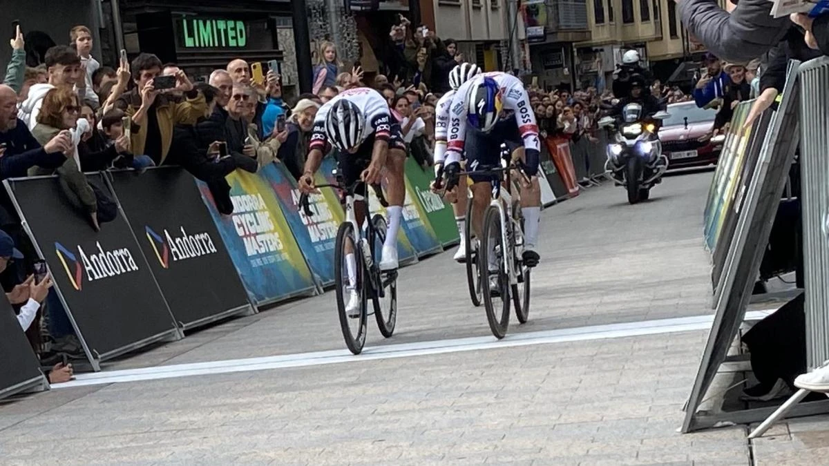 Roglic gana la Andorra Cycling Masters en la que Pogacar enfría la Vuelta y Vingegaard calienta el Giro