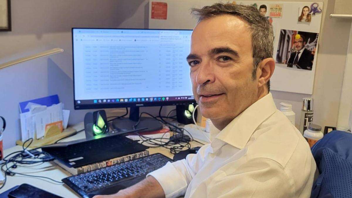 El periodista Salvador Enguix y un reportaje de À Punt, Premios de Periodismo Sociosanitario