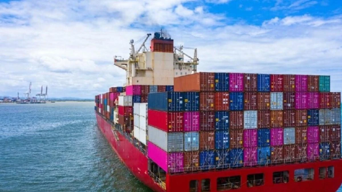 Encuentran más de una tonelada de cocaína entre cartón para reciclar que ha llegado al Puerto de Barcelona