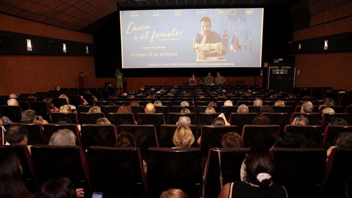 El cine en valenciano germina, ¿es posible una cartelera con películas en lengua propia?