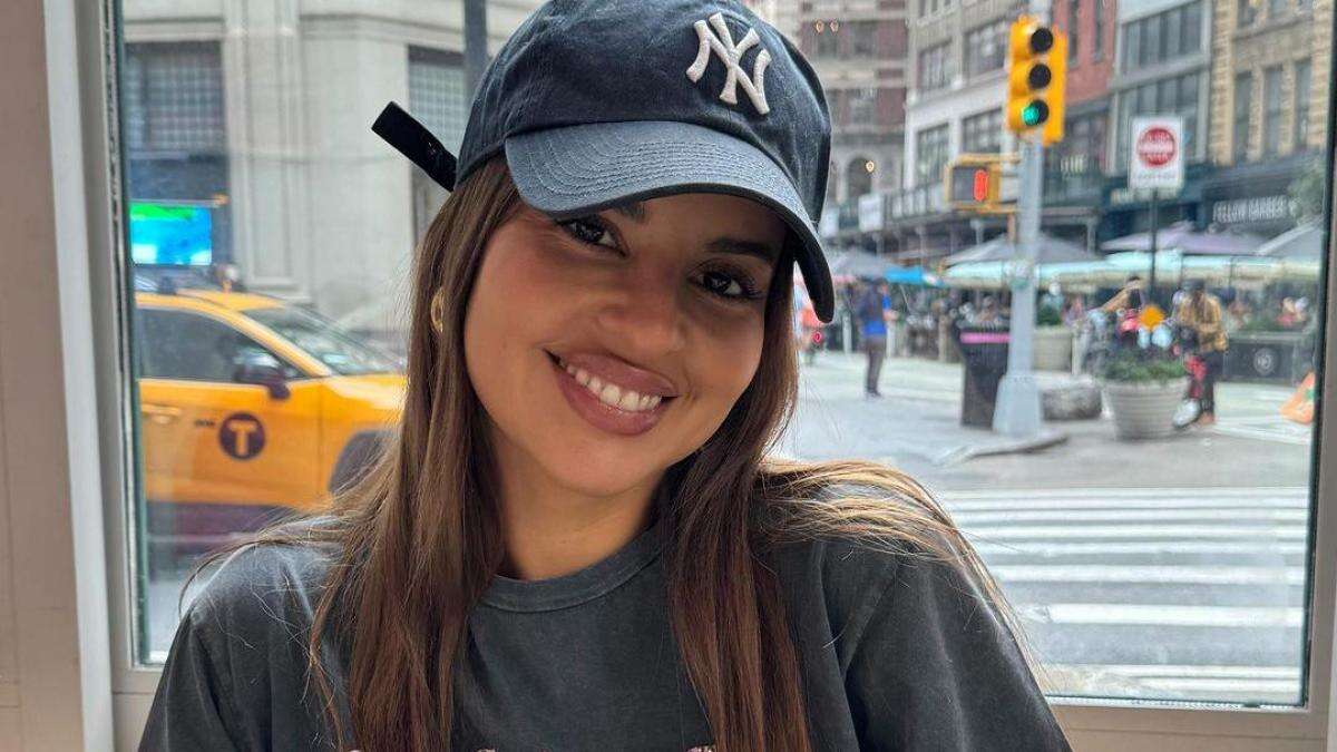 Críticas a Natalia Osona por regalar “tres galletas mordisqueadas” a un hombre en Nueva York