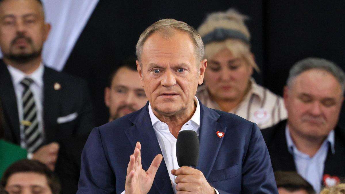 Tusk anuncia que Polonia planea la suspensión temporal del derecho de asilo