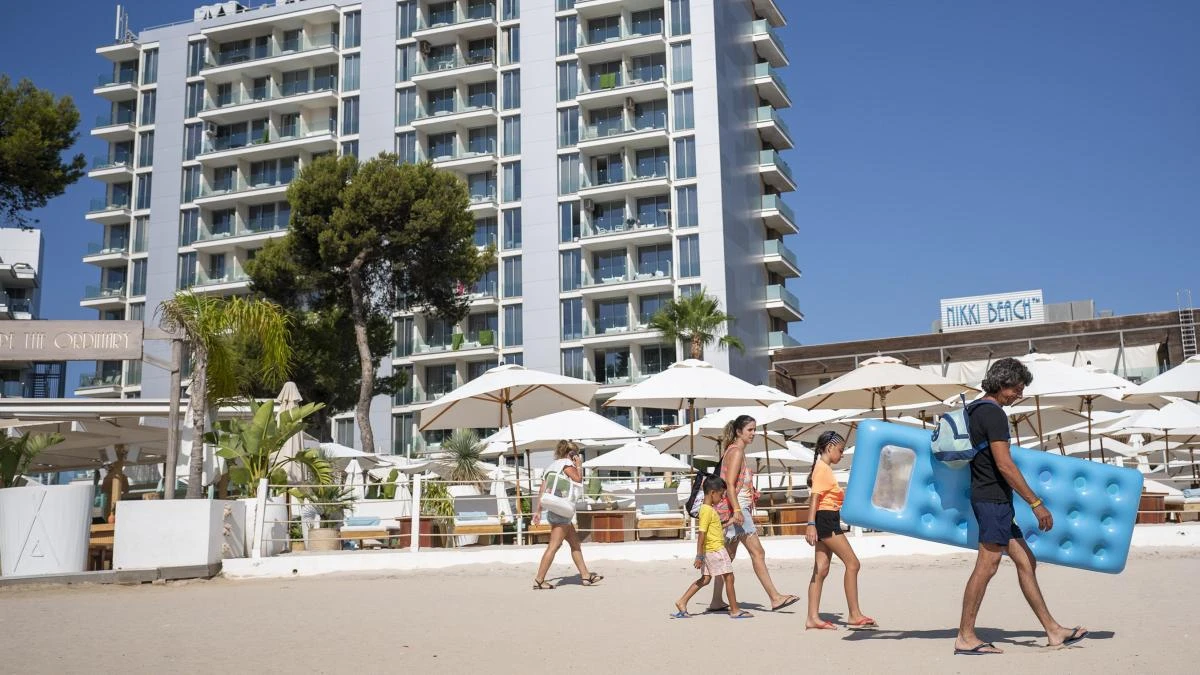 Los trabajadores de hostelería convocan cinco días de huelga en Baleares en plena temporada