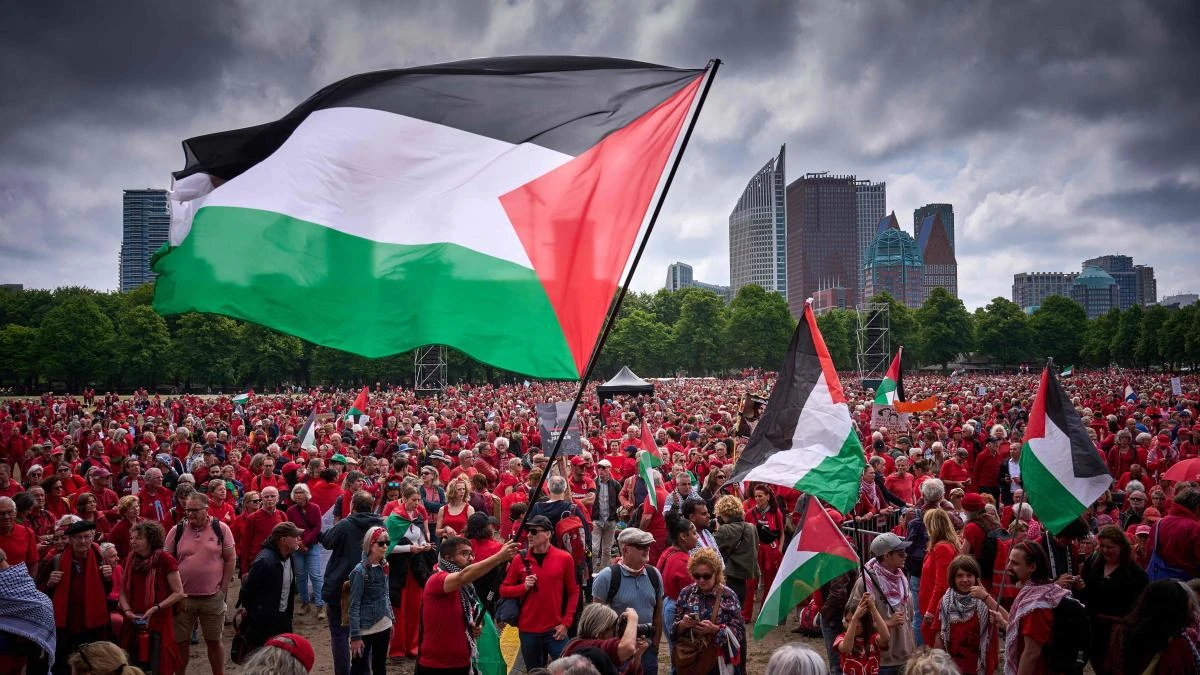 El movimiento ‘March to Gaza’ no ha hecho ningún llamamiento al silencio digital, al contrario de lo que dice una cadena de WhatsApp