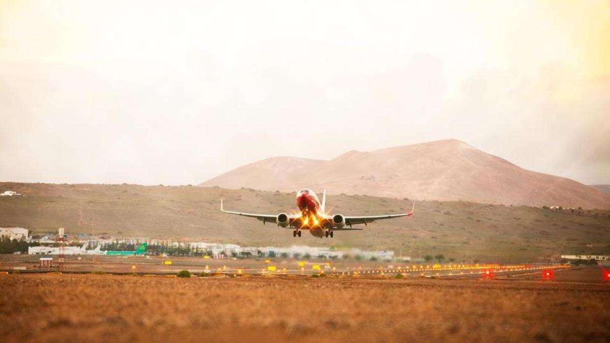 La presencia de un dron cerca del aeropuerto de Gran Canaria obliga a desviar de tres vuelos