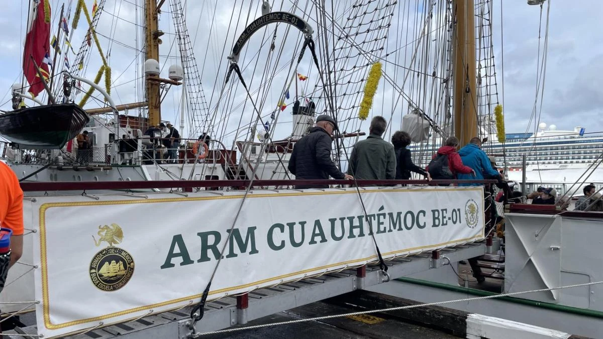 Visita al accidentado buque escuela Cuauhtémoc