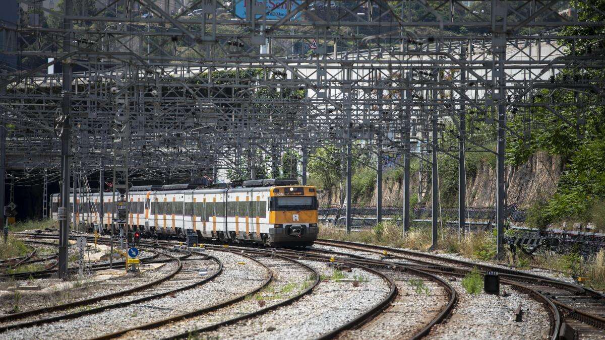 Los Mossos doblan las denuncias por robo de metal en la red ferroviaria en dos años