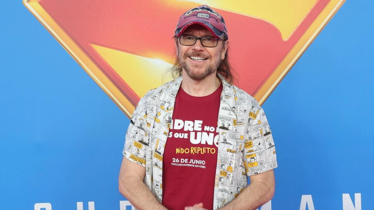 Santiago Segura, actor, 60 años: “He conseguido que mis hijas se alimenten bien y solo beban agua, pero luego son las raras en los cumpleaños”