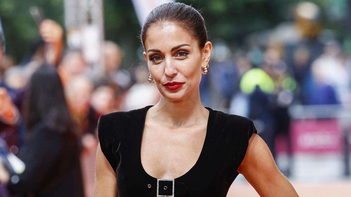 Primeras palabras de Hiba Abouk tras el sorprendente 'romance' entre Escassi y Sheila Casas