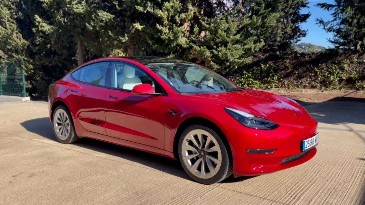 Tesla logra que un eléctrico sea por primera vez el segundo coche más vendido en España