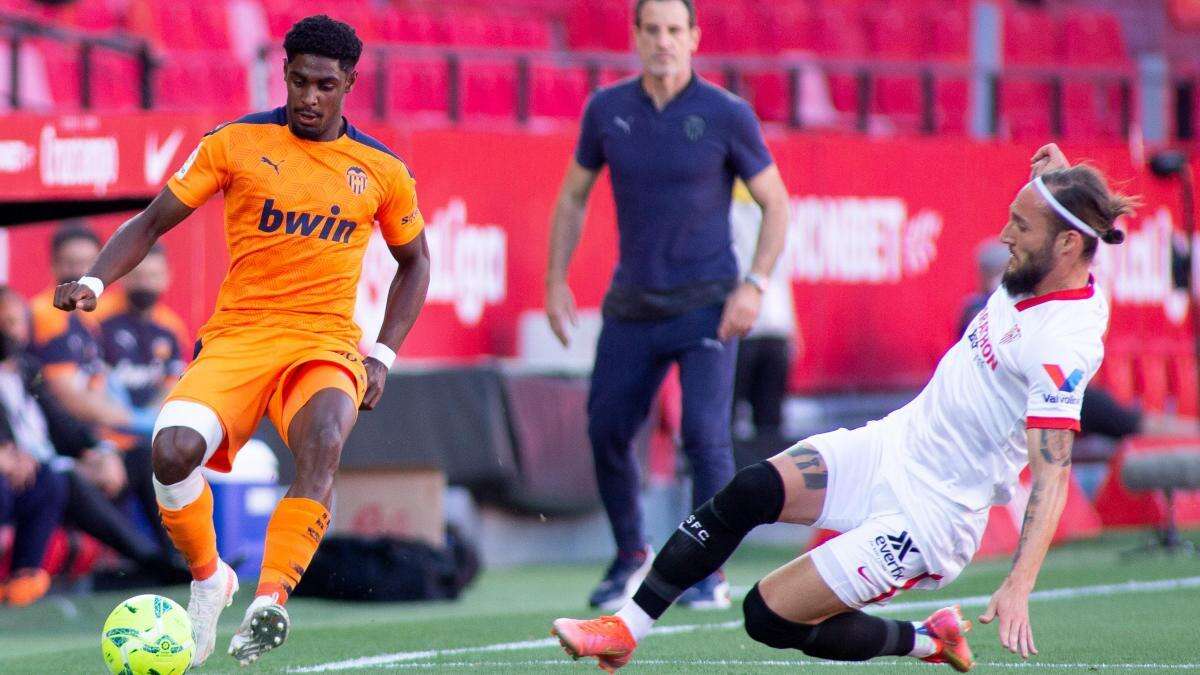 Un instituto tecnológico de Valencia asesora a la FIFA en calzado para el fútbol