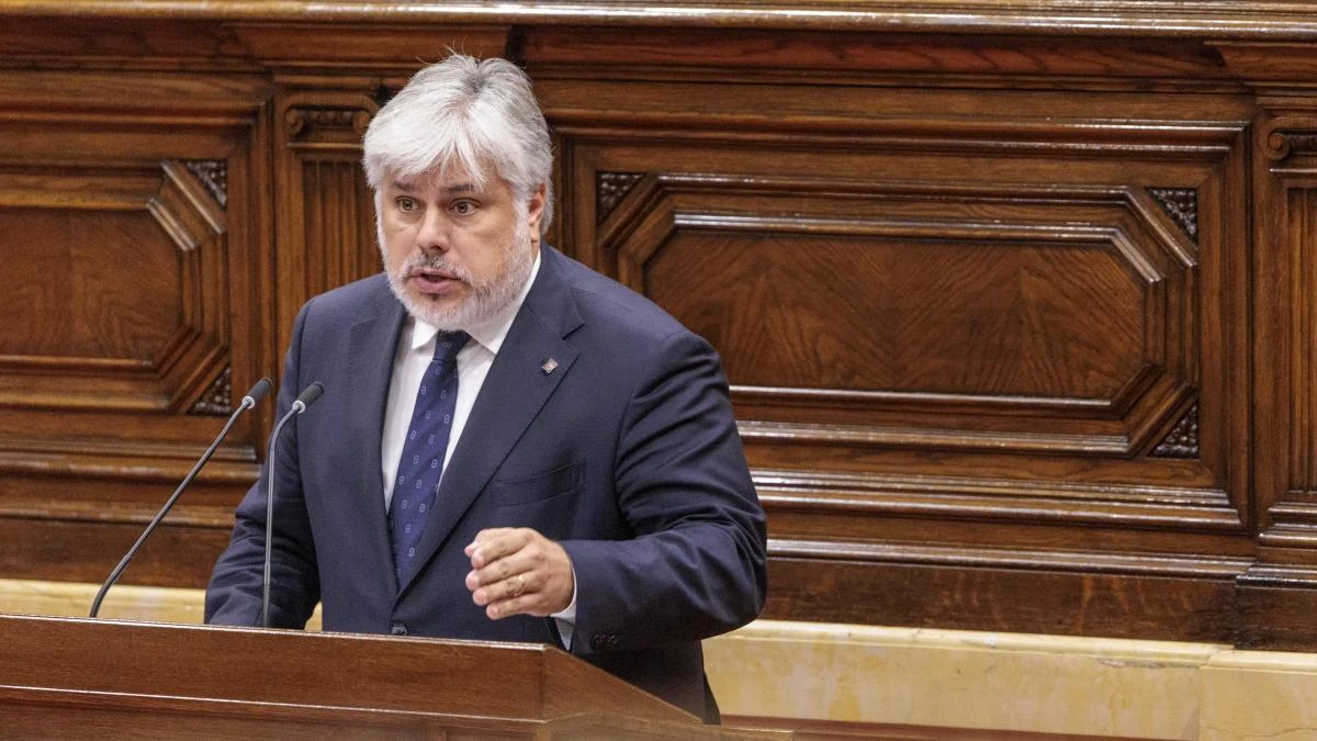 Junts acusa a Illa de llevar Catalunya al “coma” con su “anestesia”
