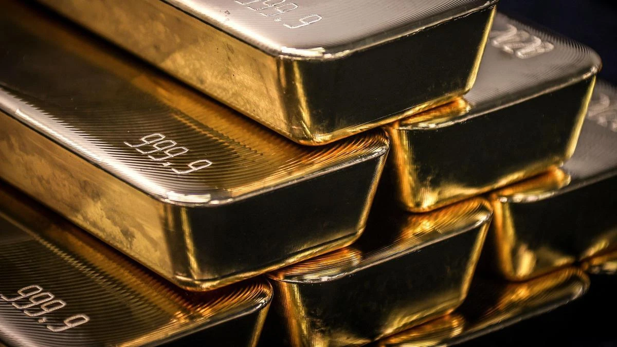 El oro supera los 4.000 dólares por primera vez con la búsqueda de refugio