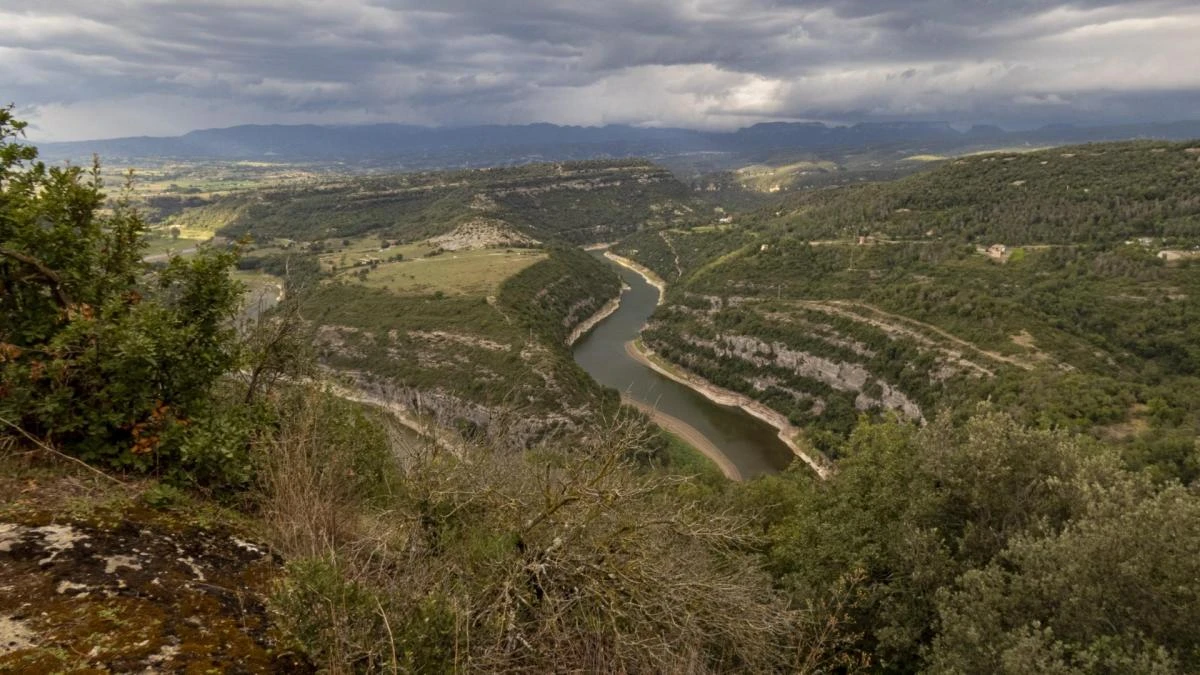 El espléndido paisaje que atraviesa el Ter camino del pantano de Sau