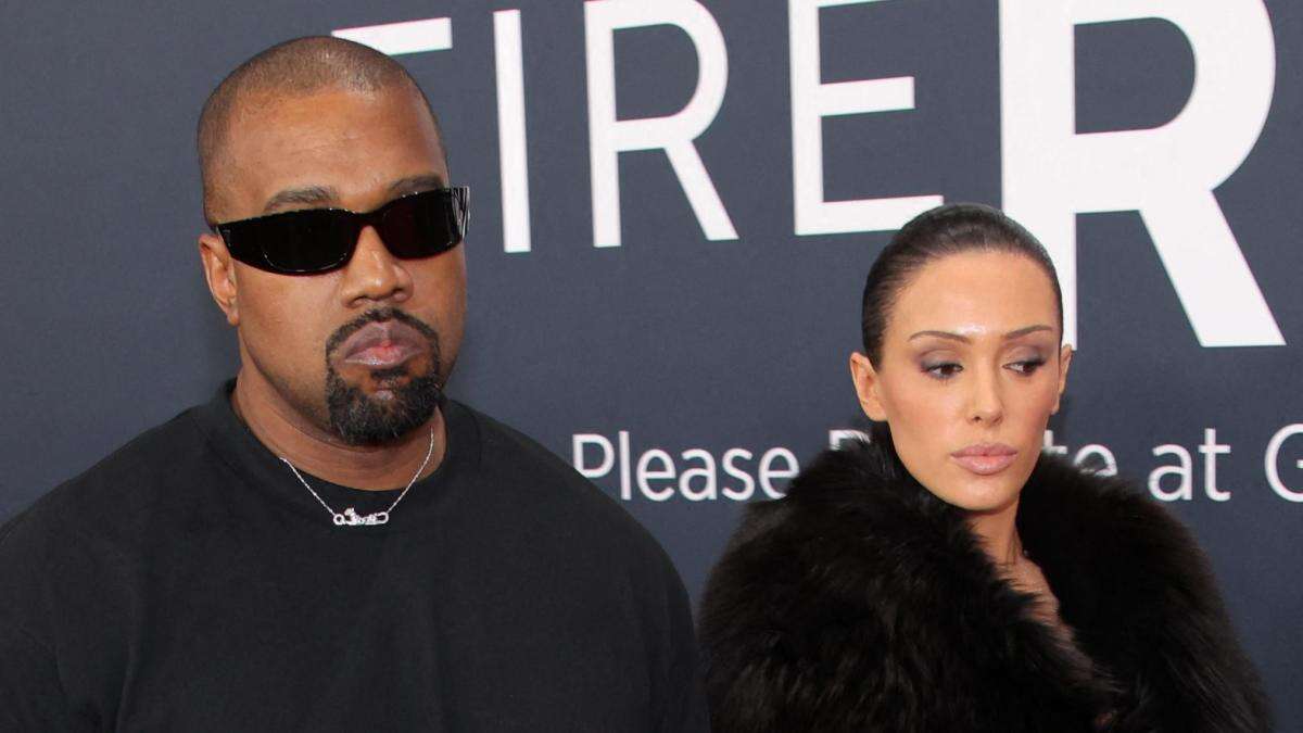 Aparecen signos de desacuerdo entre Bianca Censori y Kanye West, que admite su “domino” sobre ella