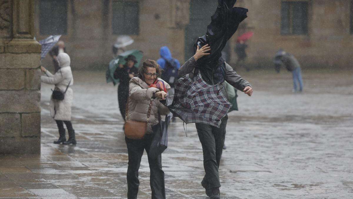 La borrasca Herminia provoca a su paso más de 300 incidencias en Galicia y Euskadi