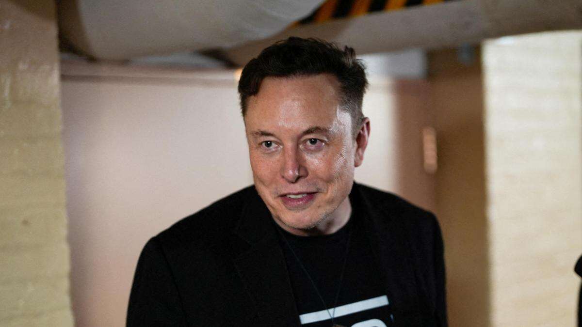 La hija trans de Elon Musk le señala por elegir el sexo de sus hijos mediante fecundación in vitro