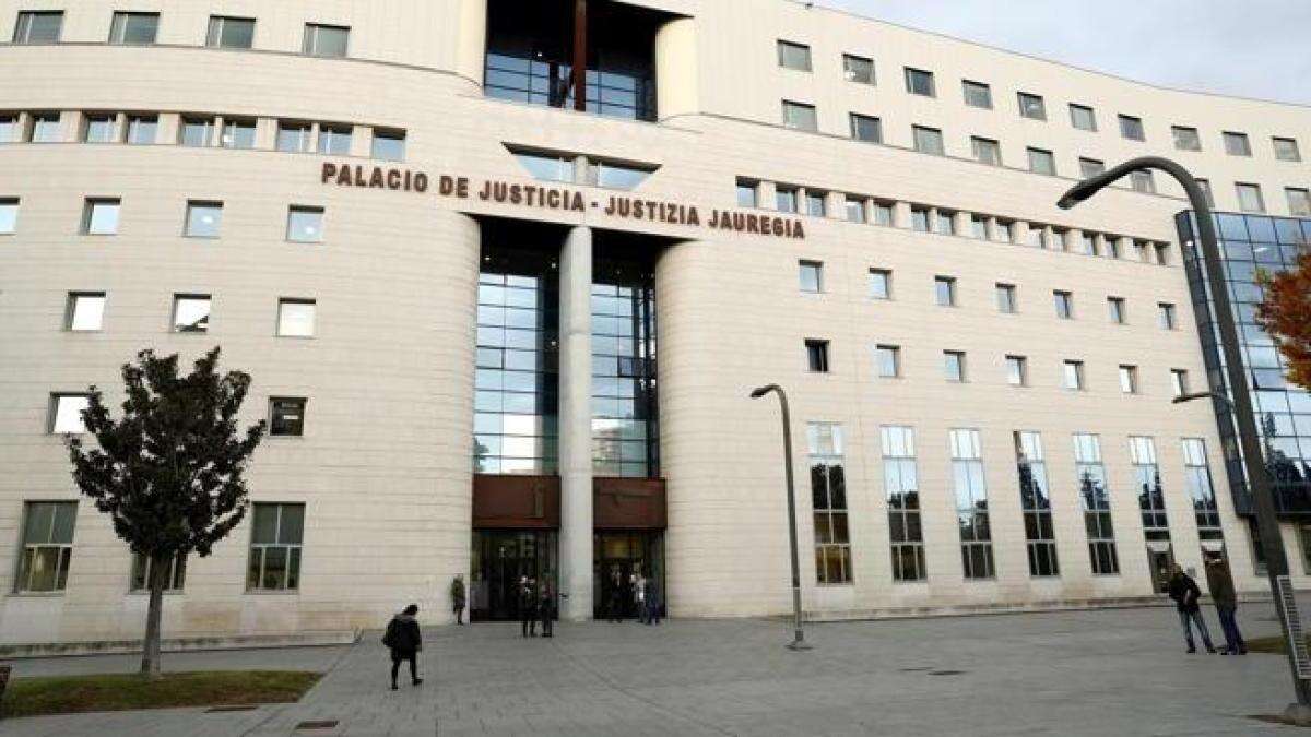 Un colegio de Navarra, condenado a readmitir e indemnizar con 30.000 euros por acoso laboral a una profesora despedida