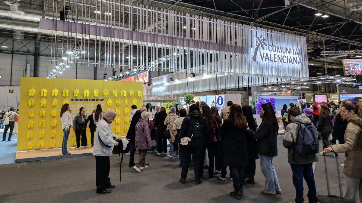 “¿Cómo estáis? ¿Está todo mejor?”: el público de Fitur tras la dana de Valencia