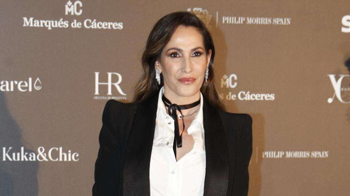 Malú cumple 42 y hace público su deseo al soplar las velas