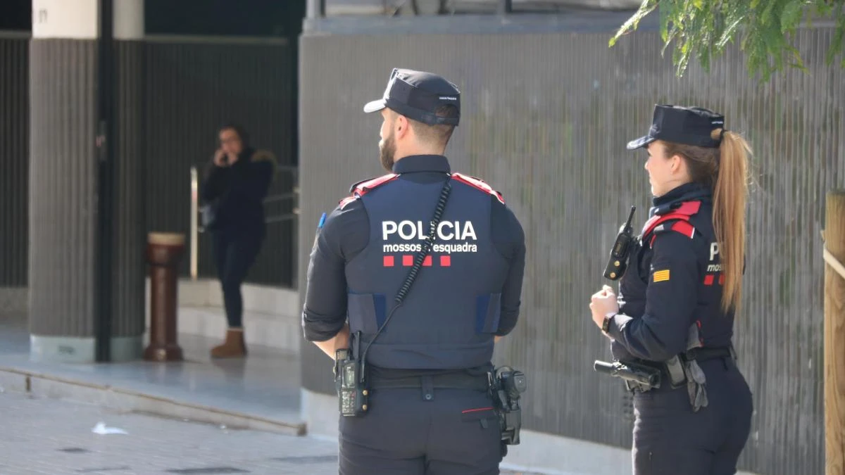 Detenidos dos menores por agredir a un joven en una zona de ocio nocturno en Badalona