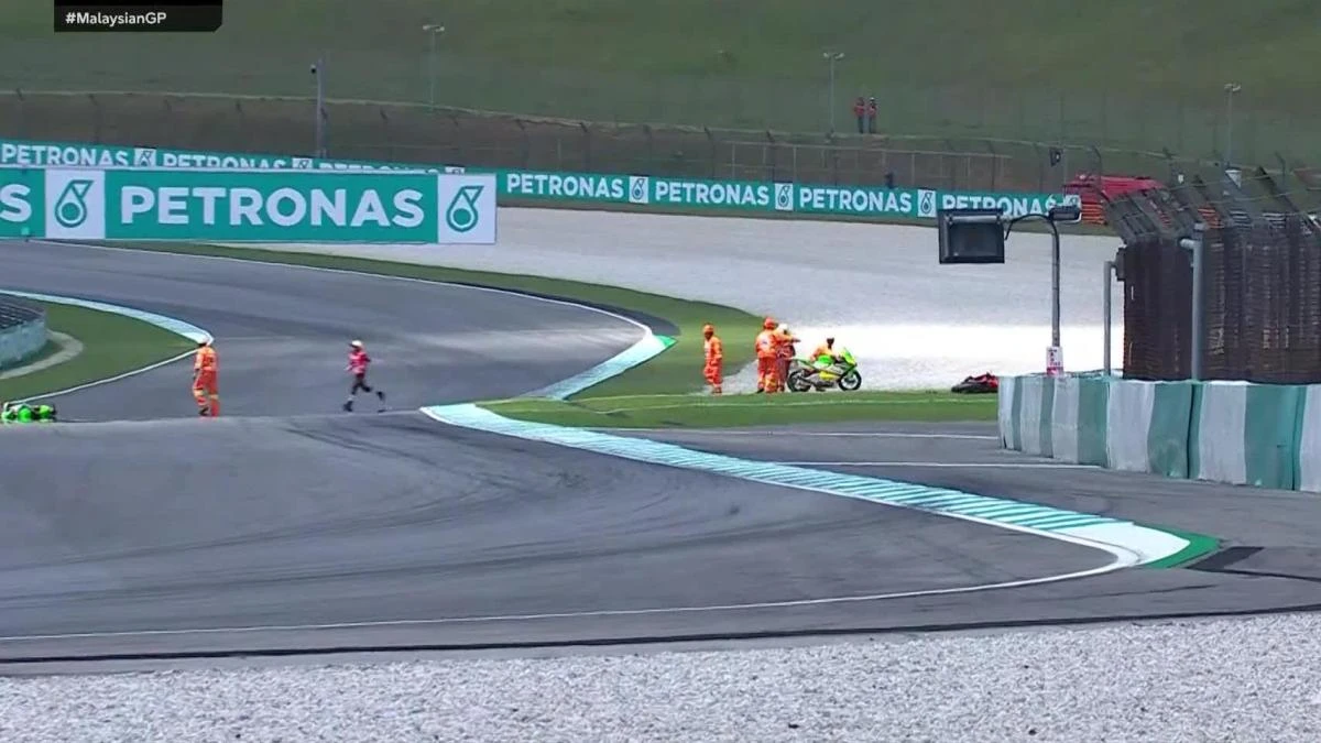 Muchas dudas y una certeza tras el sobrecogedor accidente de Moto3 en Sepang
